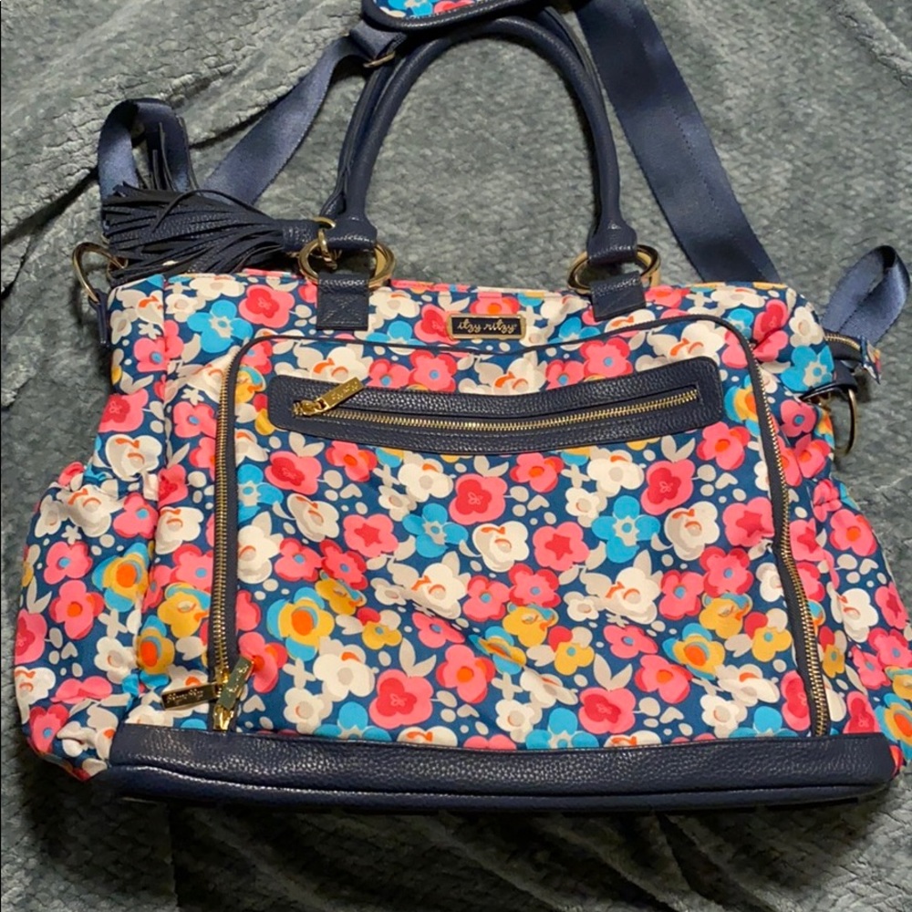 Itzy Ritzy Tribe Tote
